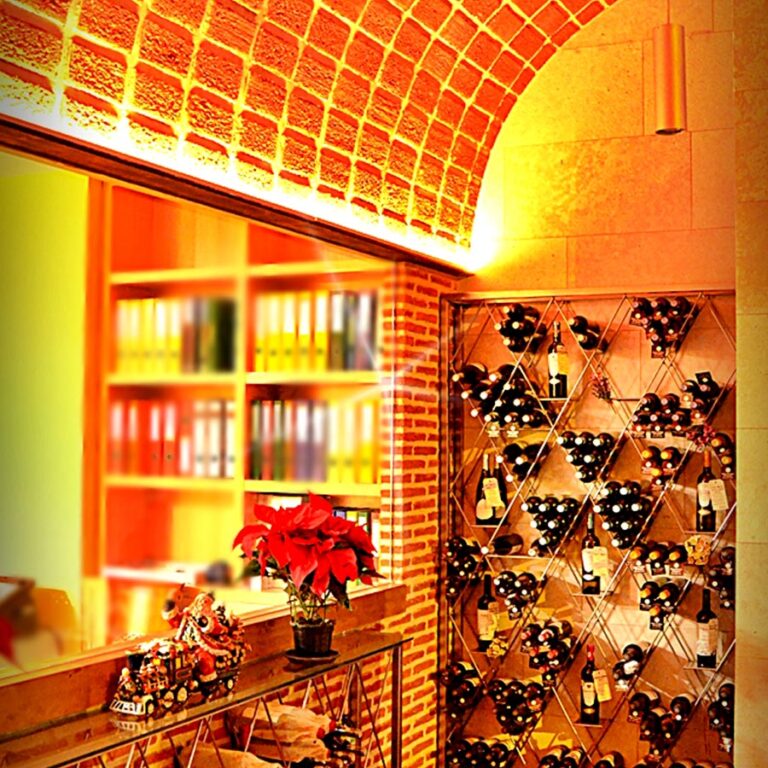 Oficinas Tienda Bodega Vino (Valladolid)